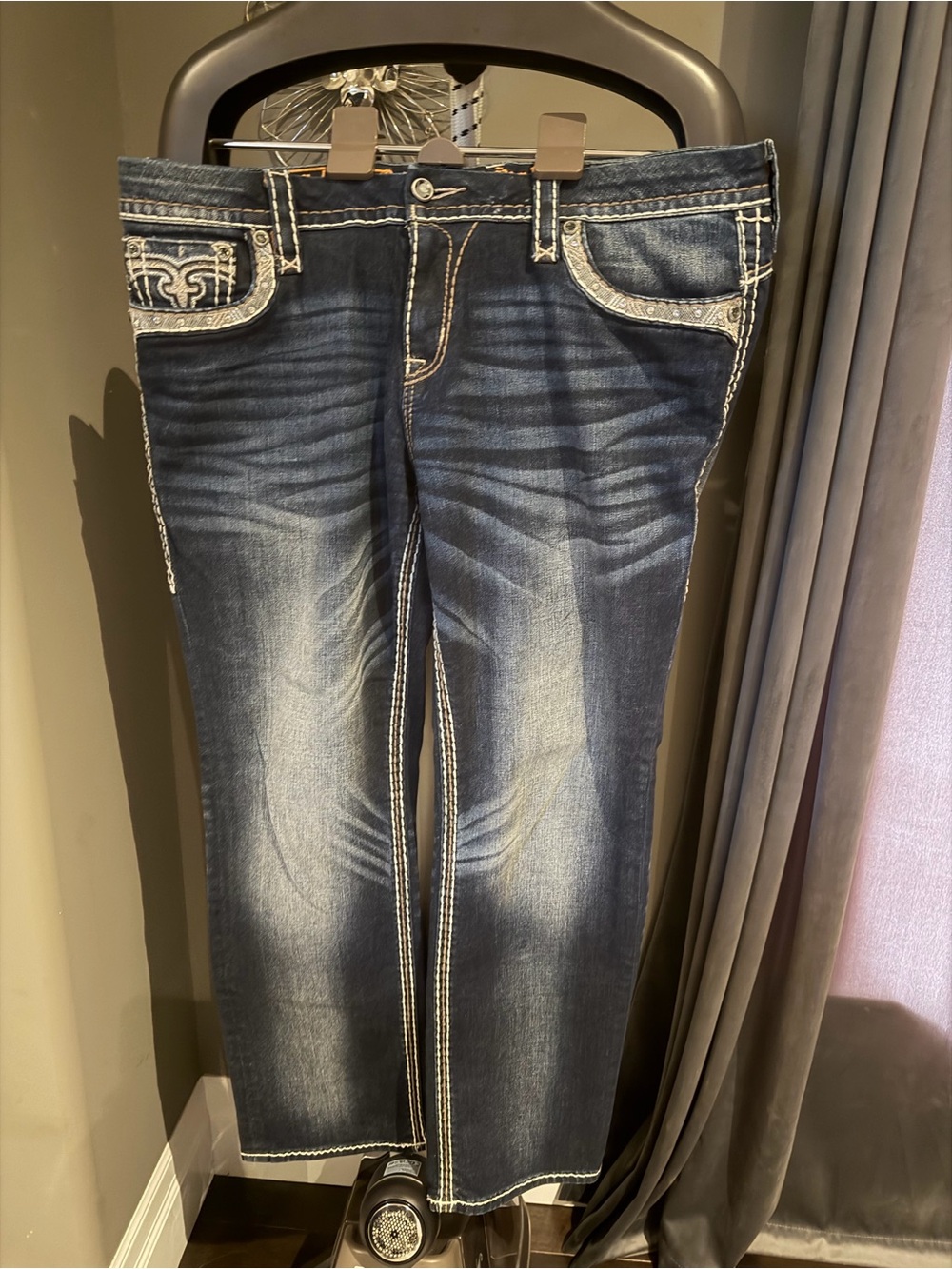 Woman’s Rock Revival CIEL Easy Capri Jeans Size 31